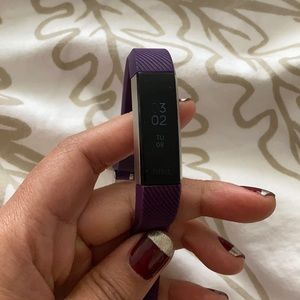 Fitbit Alta HR with extra bands and charger